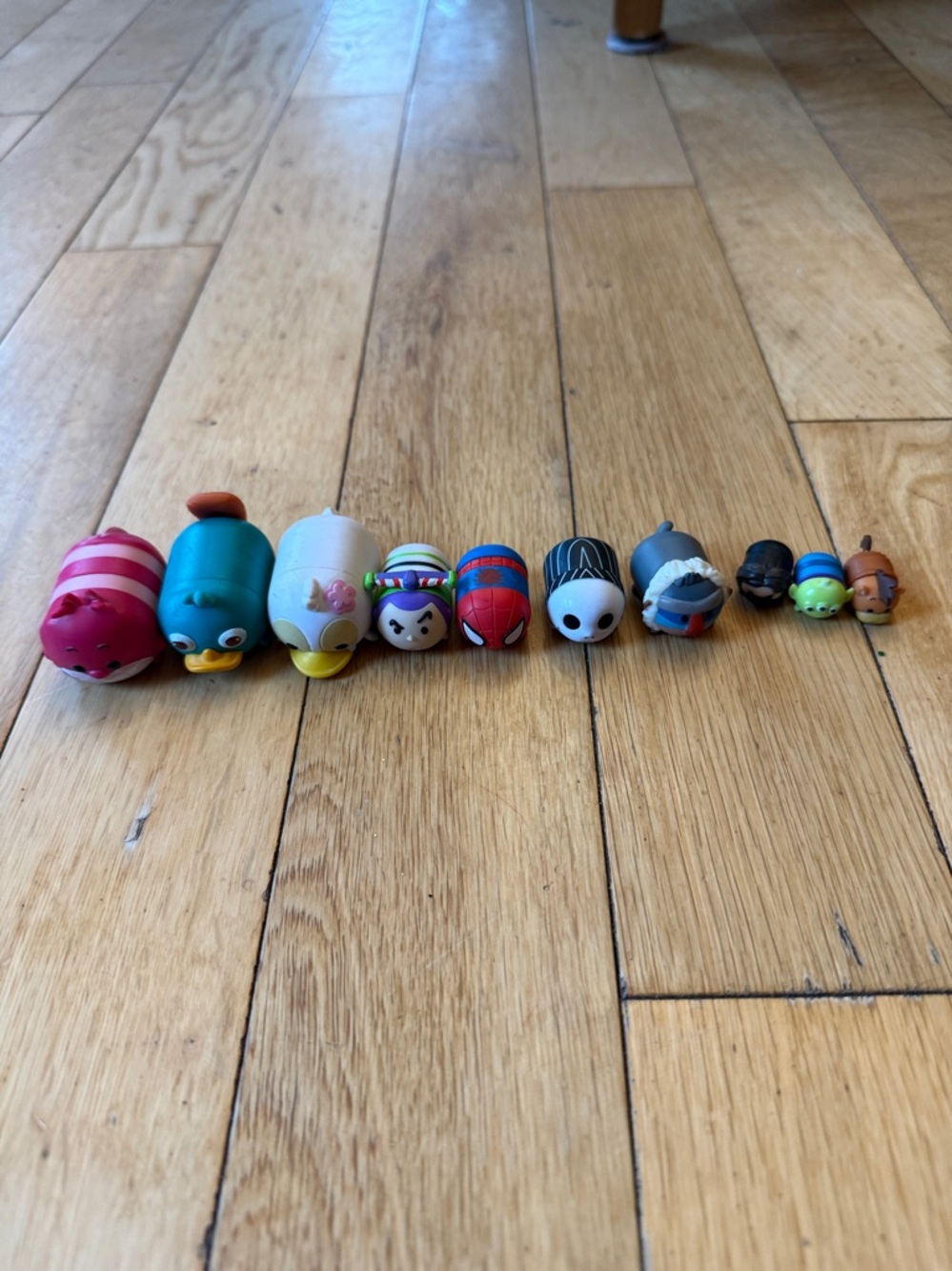 Disney Tsum Tsum Stackable Mini Figures - Multicolor Set